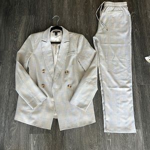 Blazer and pant suit set
